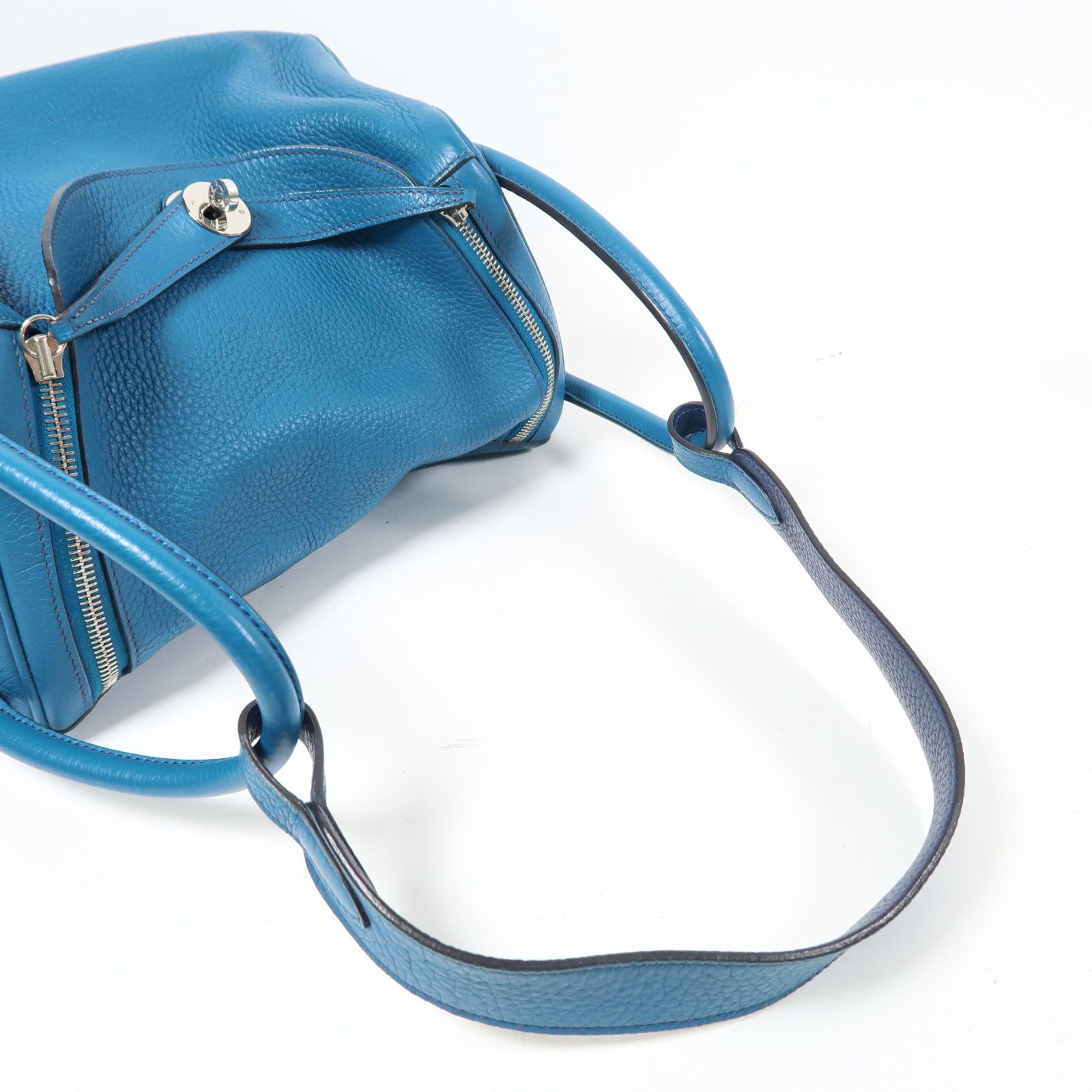 Hermes Clemence Leather Lindy 30 Silver Hand-turn Shoulder Bag