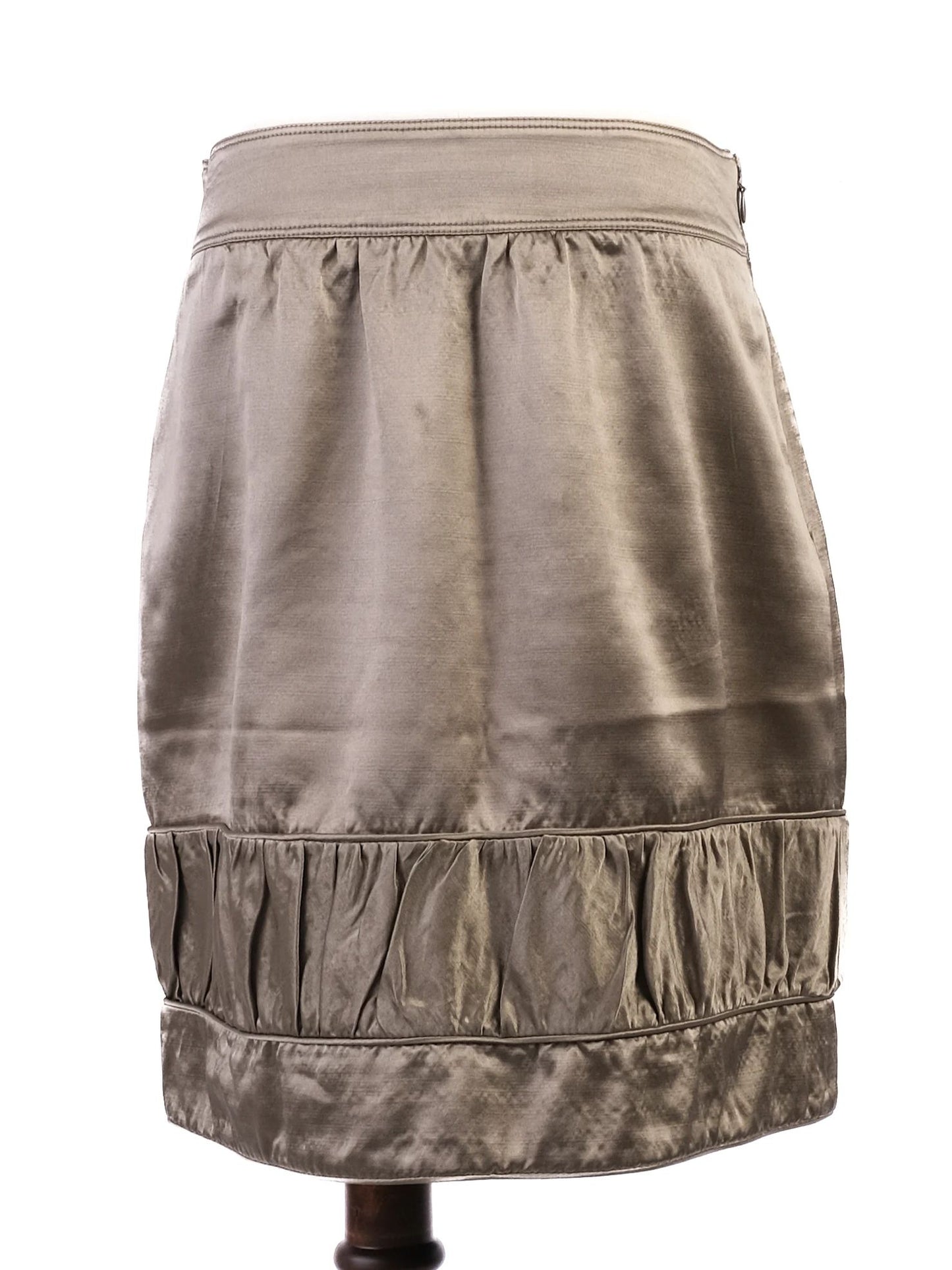 excellent burberry green wool skirt size m with ruffled hem