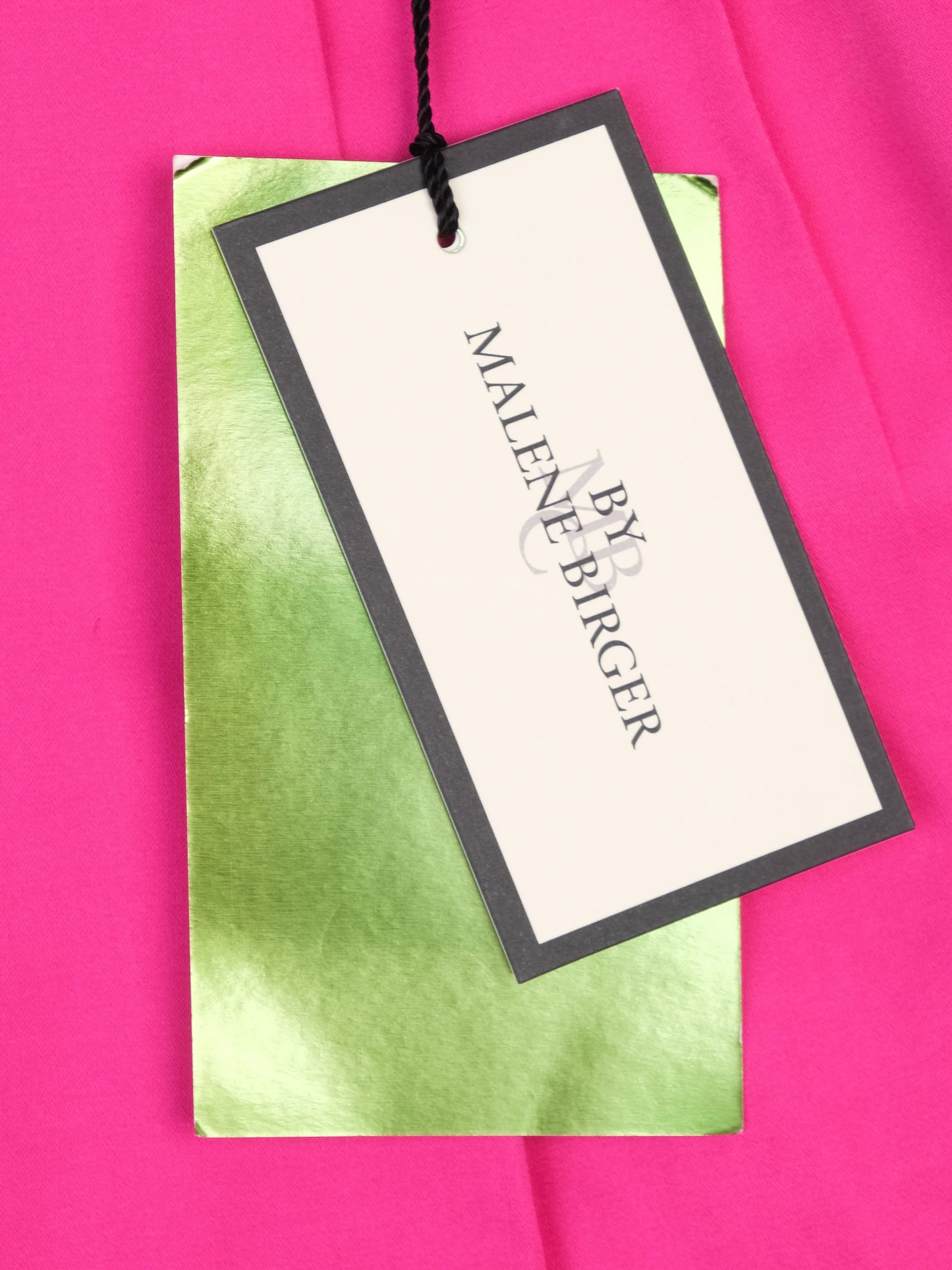 new by malene birger pink tailored shorts size s