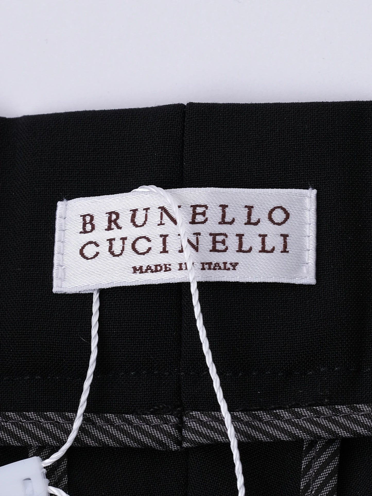 excellent brunello cucinelli black wool pants cuffed legs women's size