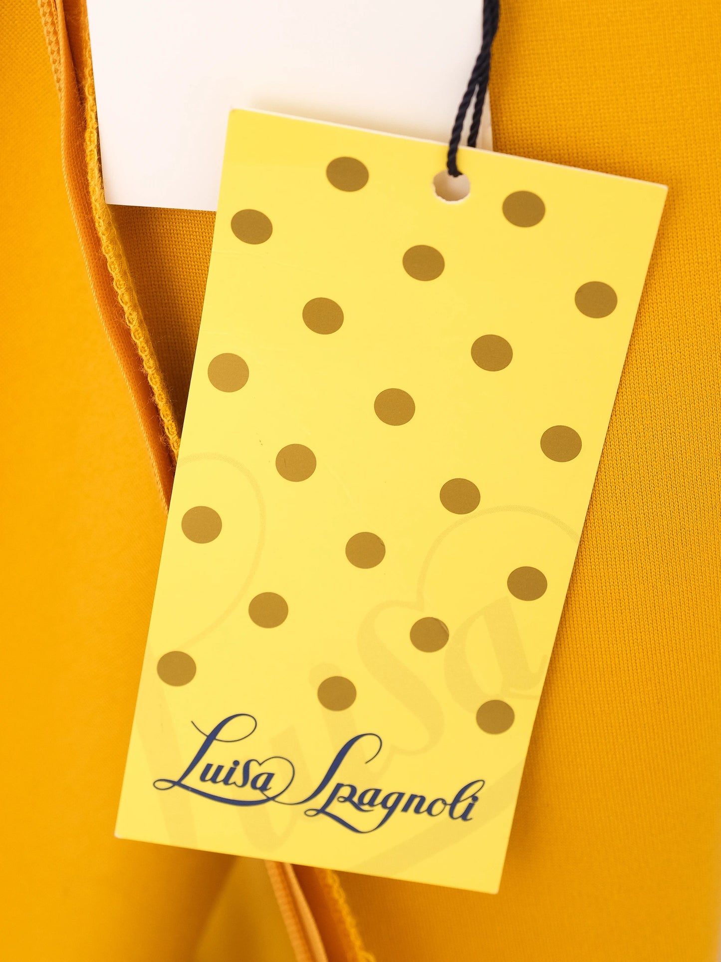 excellent luisa spagnoli yellow v-neck dress size m with belt