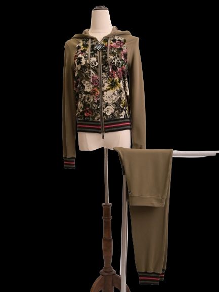 Excellent VDP Women’s XS Floral Hooded Jacket & Pants Set Combined Color
