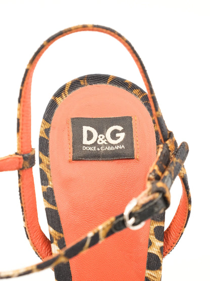 Excellent Dolce Gabbana Leopard Print Wedge Sandals Size 39
