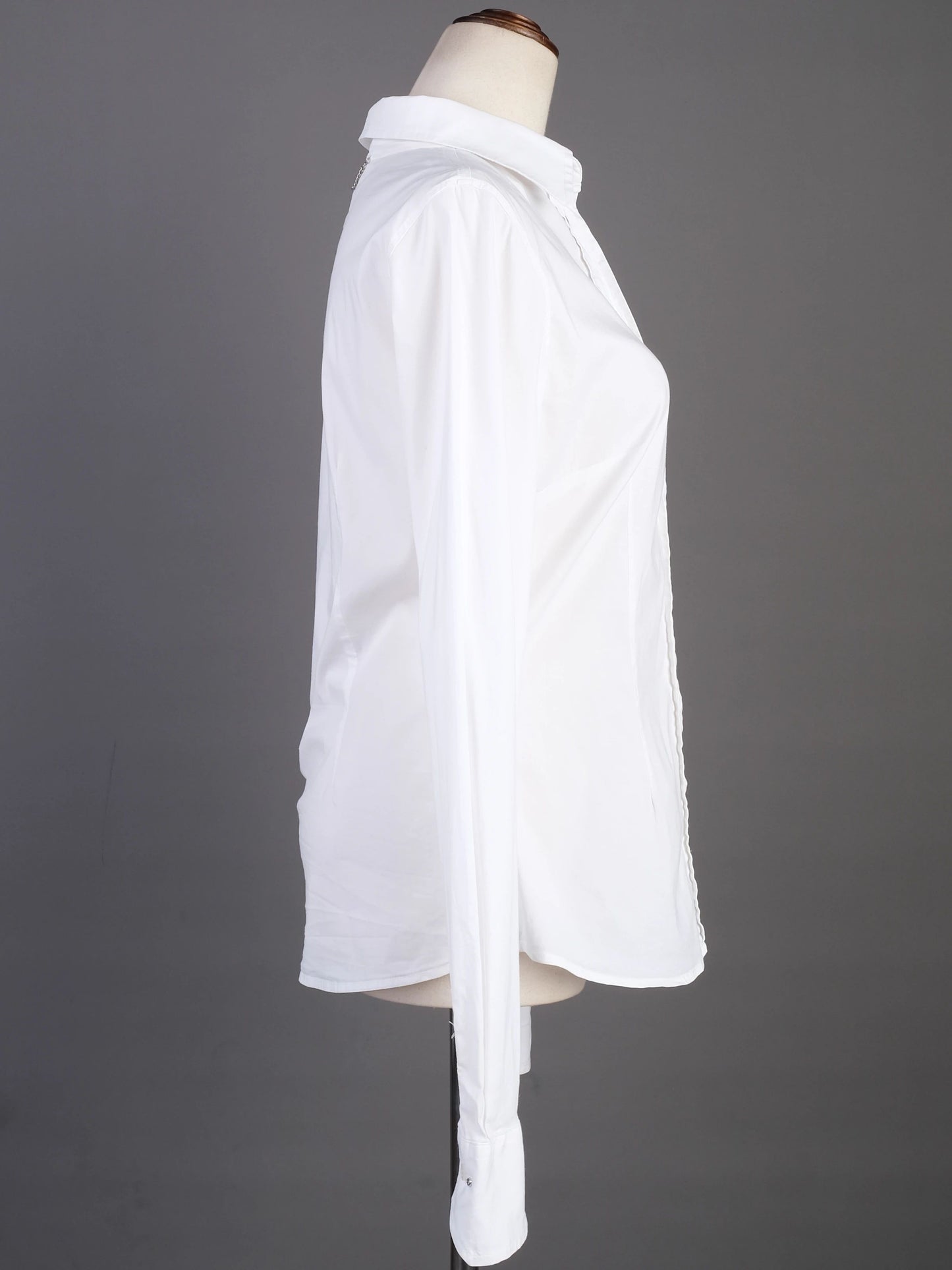excellent richmond women's white long sleeve button-up shirt size l
