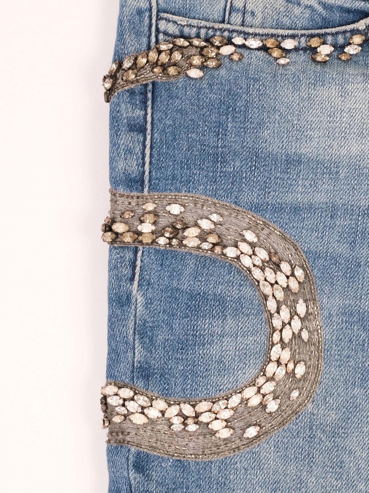 excellent roberto cavalli blue jeans with sequin embellishments size s