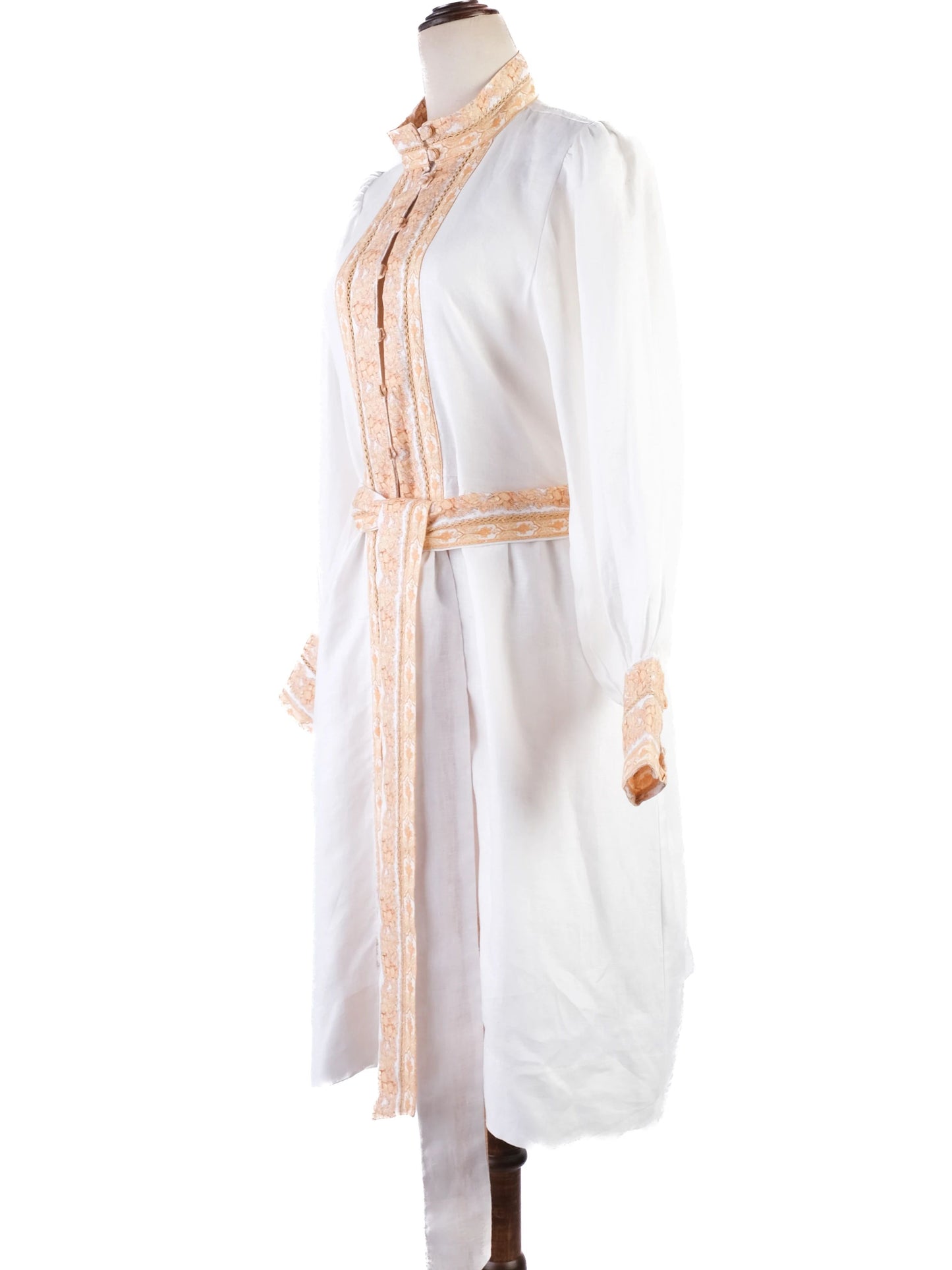 new lug von siga white dress size s with embroidery and belt