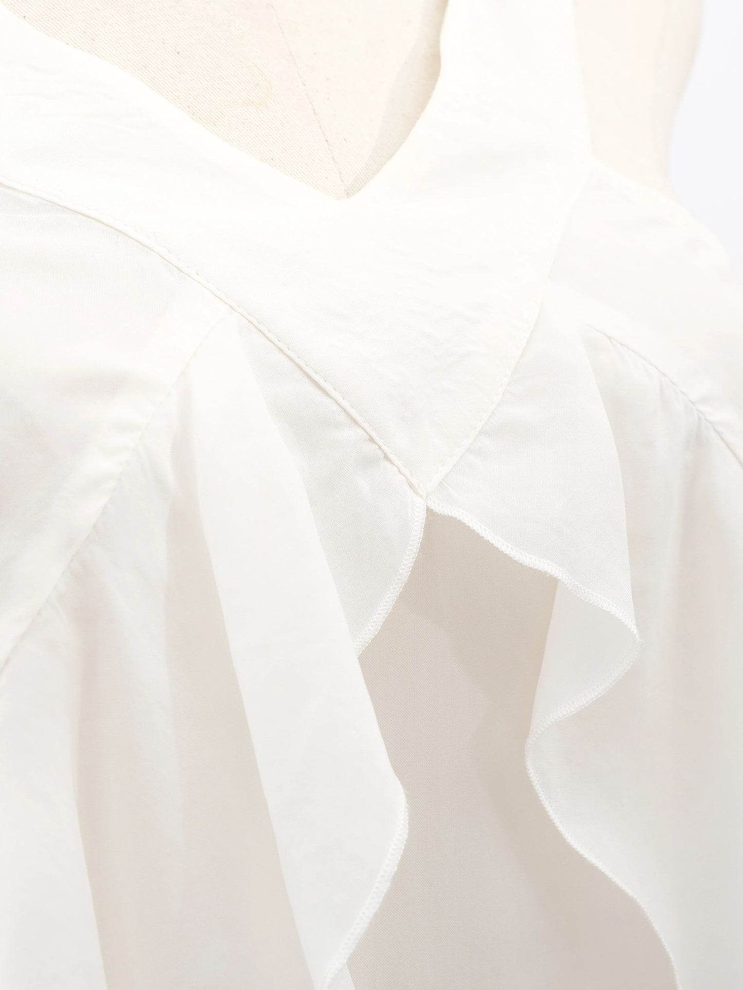 excellent maxco white cotton sleeveless blouse size s with ruffles