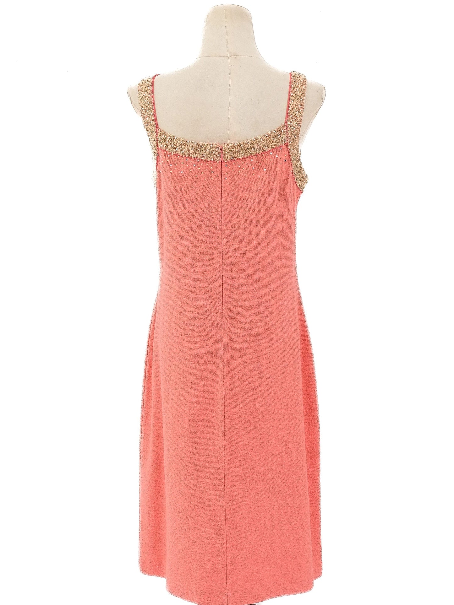 excellent st. john pink wool sleeveless dress size l with gold details