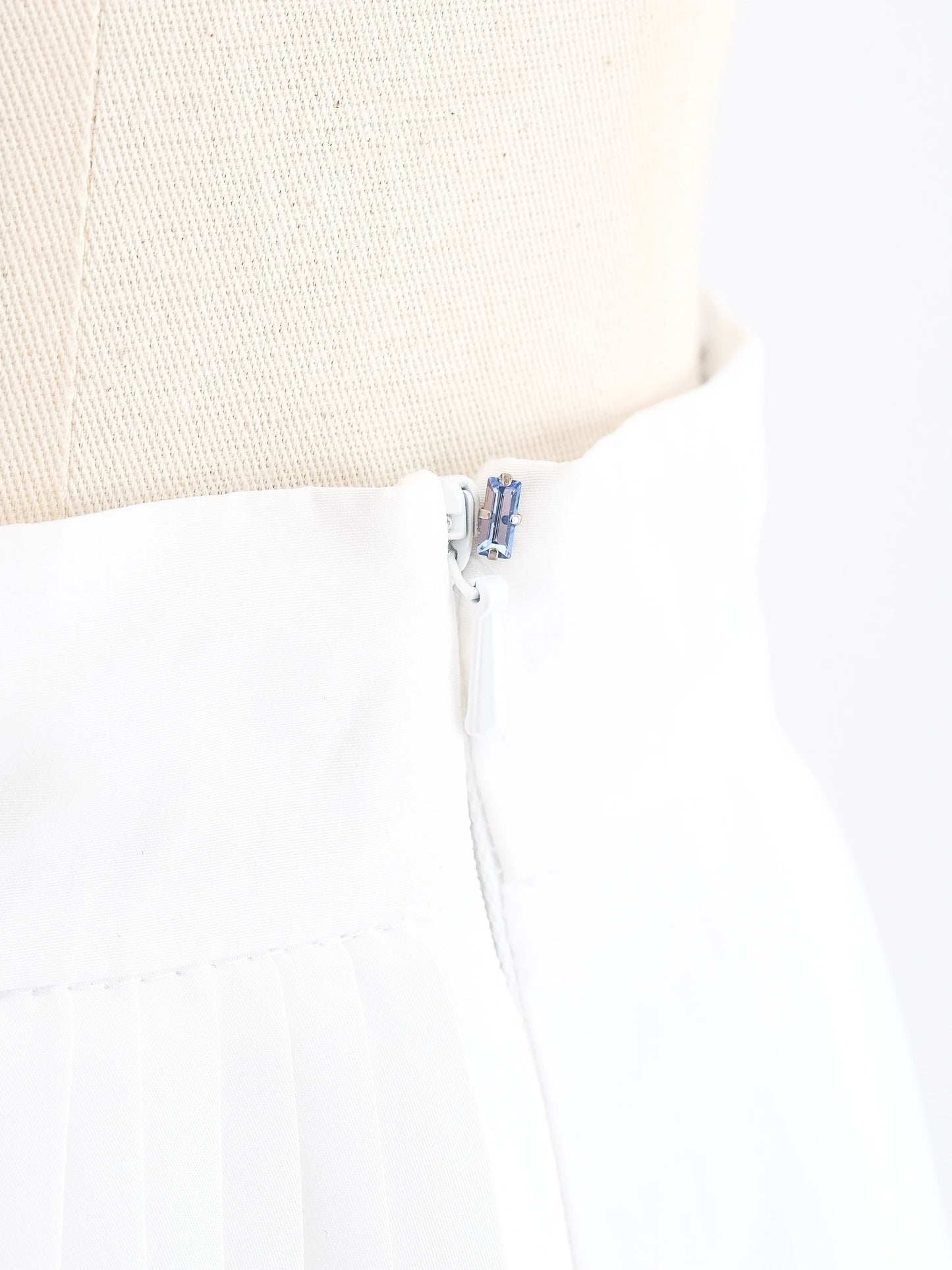 new sportmax white pleated midi skirt with side zipper size n/a