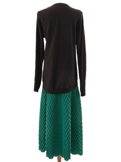 Excellent Maje Black Wool Sweater & Green Pleated Skirt Set for Women