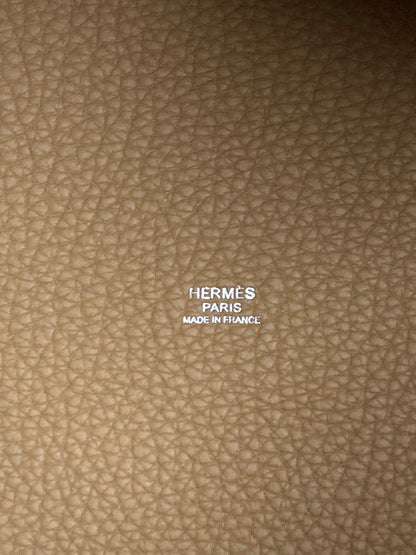 Hermes Beige Picotin MM,Taurillon Clemence PHW  Z Stamp