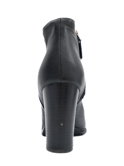 Excellent Prada Black Leather Ankle Boots Size 36.5 with Block Heel