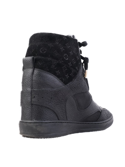 Excellent Louis Vuitton Black Leather High-Top Sneakers Size 37
