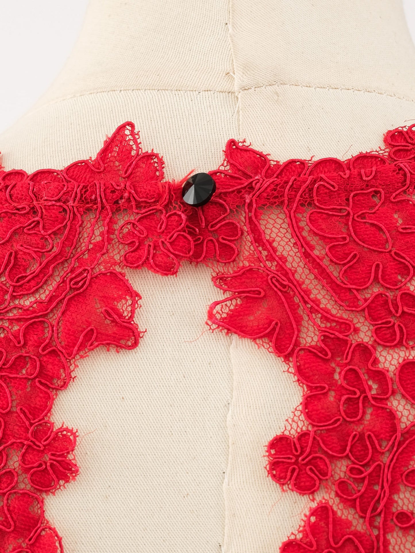excellent alice+olivia red lace evening gown size l