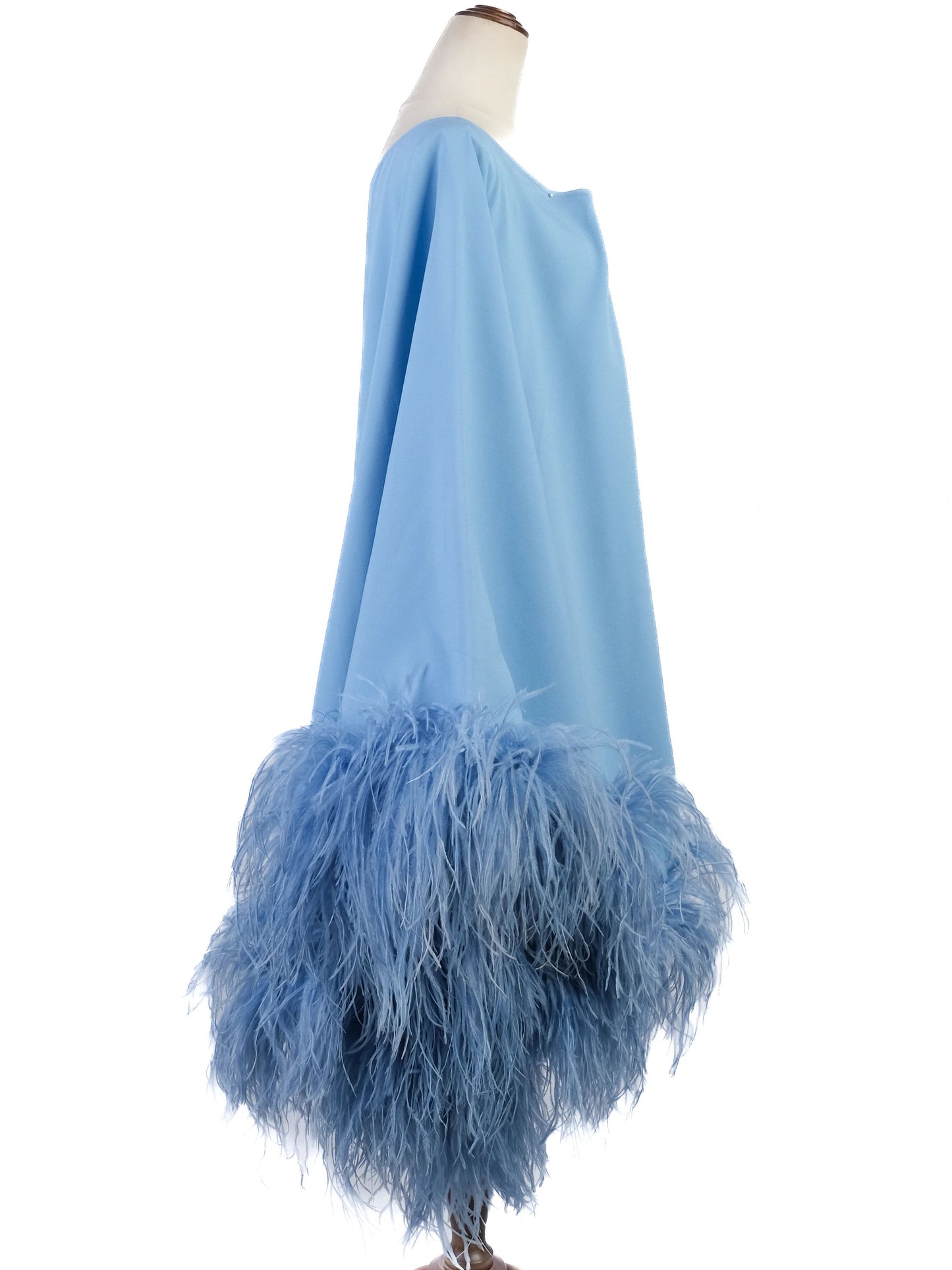 excellent taller marmo blue poncho cape with feathered trim xl