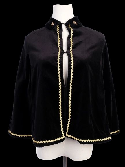 Gucci Kids Black Velvet Cape with Gold Detailing Size 6