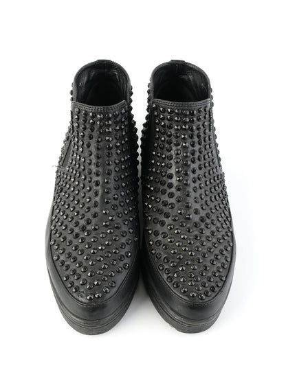 Good Prada Black Leather Slip-On High-Top Sneakers Size 38 with Studs