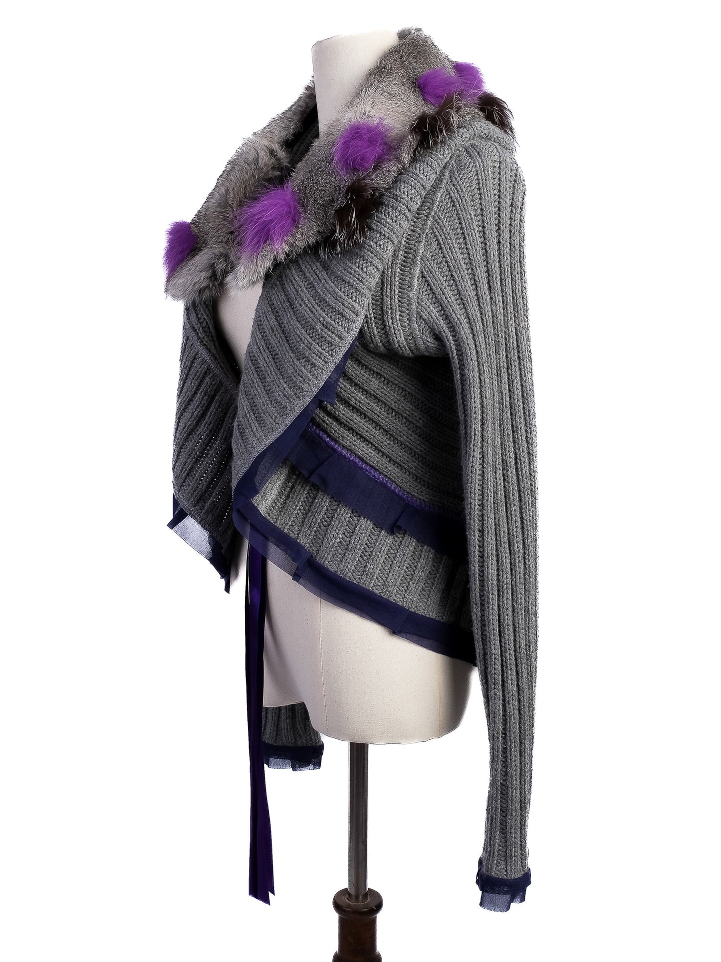 excellent kali orea gray wool sweater with fur collar size m