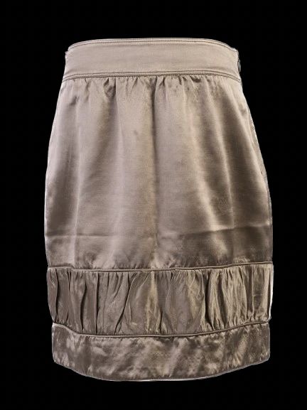 excellent burberry green wool skirt size m with ruffled hem