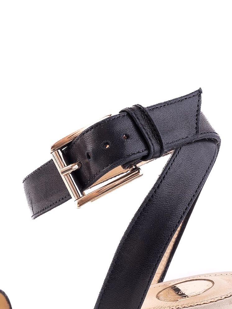average condition elisabetta franchi black wedge sandals size 37