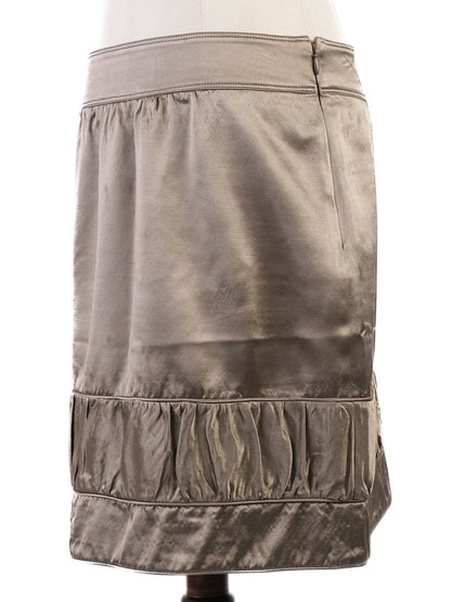 Excellent Burberry Green Wool Skirt Size M with Ruffled Hem