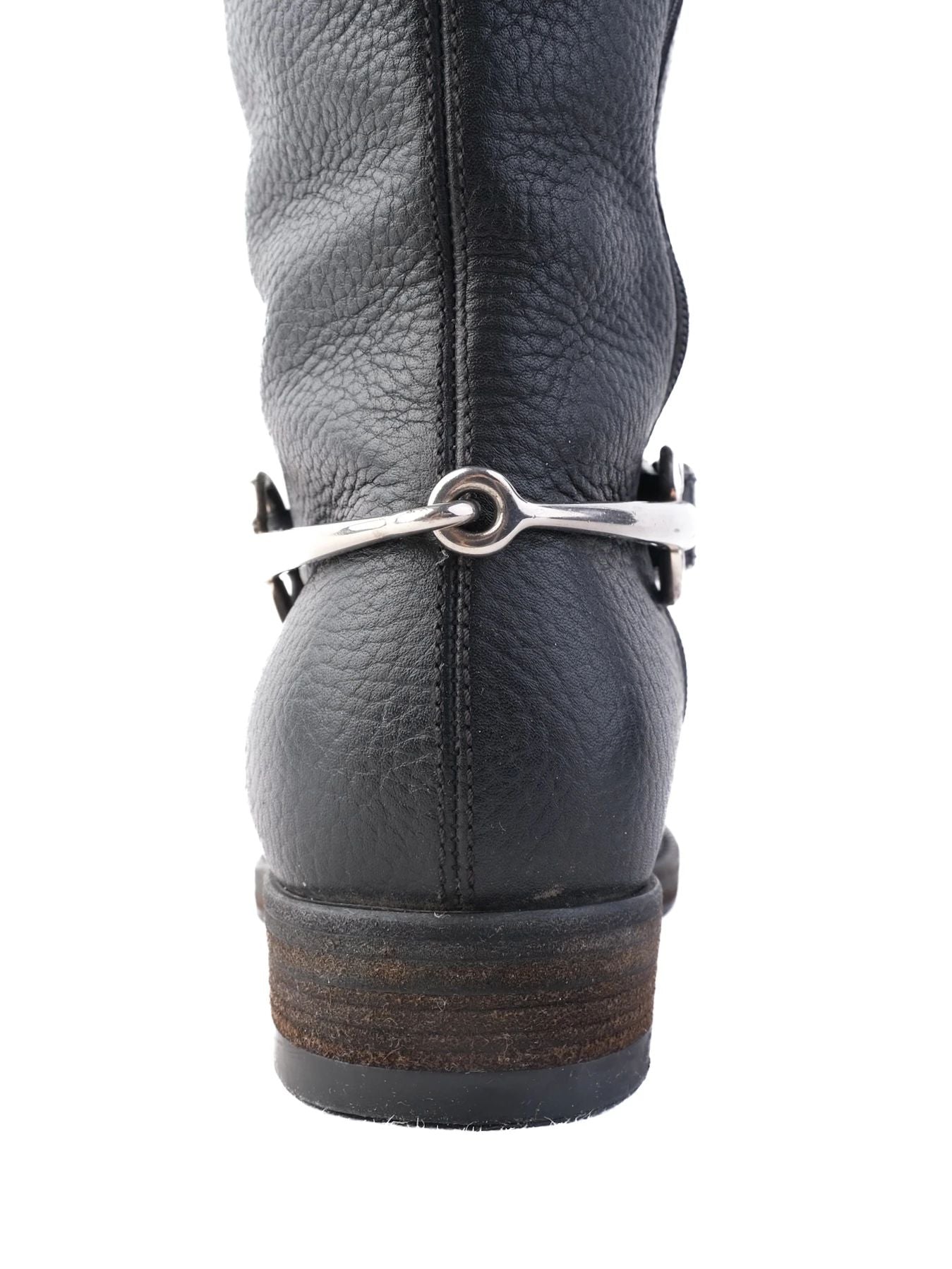 excellent gucci black leather knee-high boots with silver buckle detail