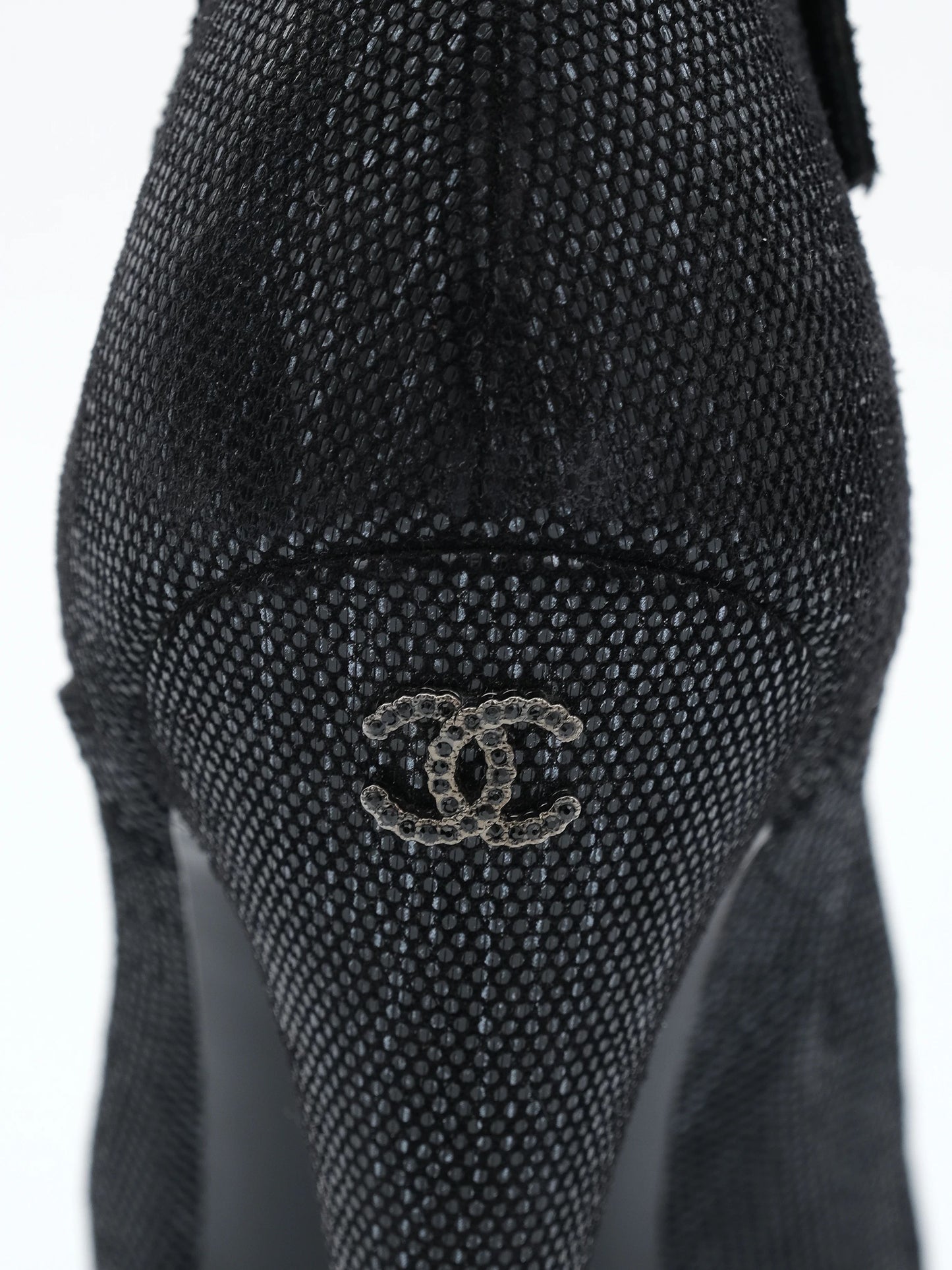 excellent chanel black high-heeled ankle boots size 38.5 textile