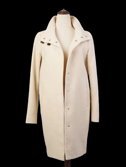 Herno White Wool Coat Size S Excellent Condition Minimalist Design