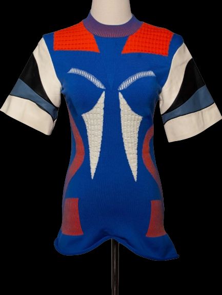 excellent louis vuitton blue angora wool top with abstract patterns