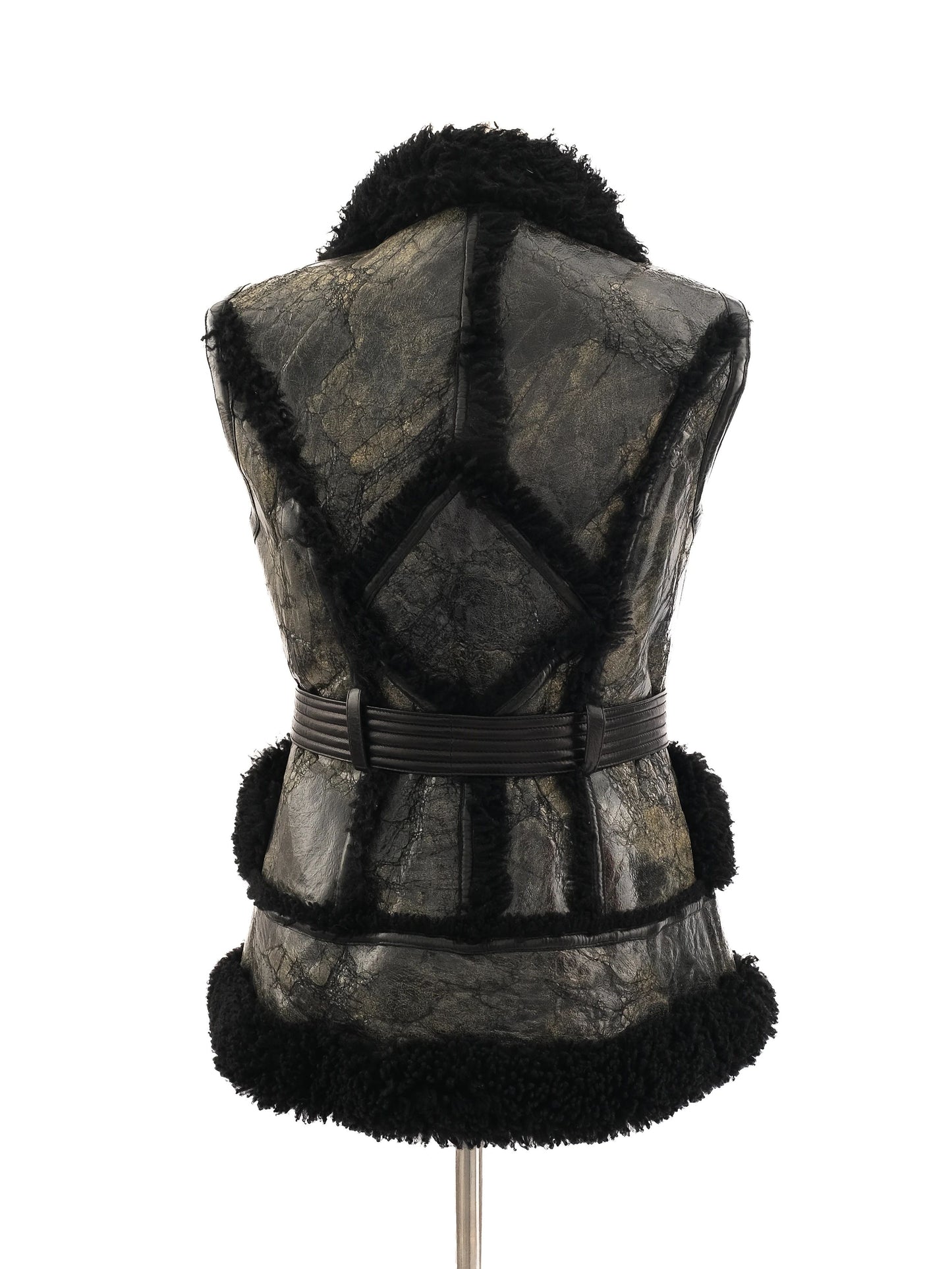 excellent black leather sleeveless vest size l with fluffy texture