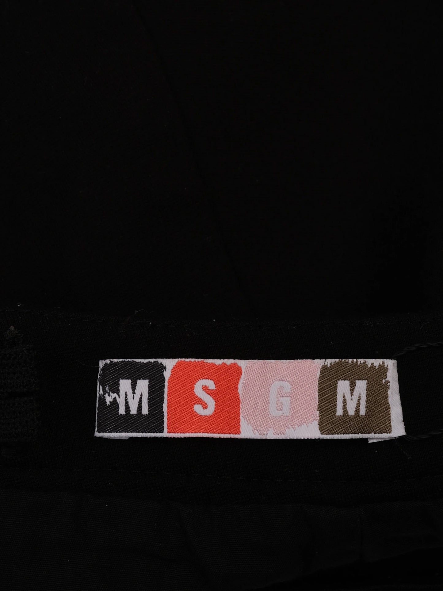excellent msgm black viscose skirt with red graphic size 6
