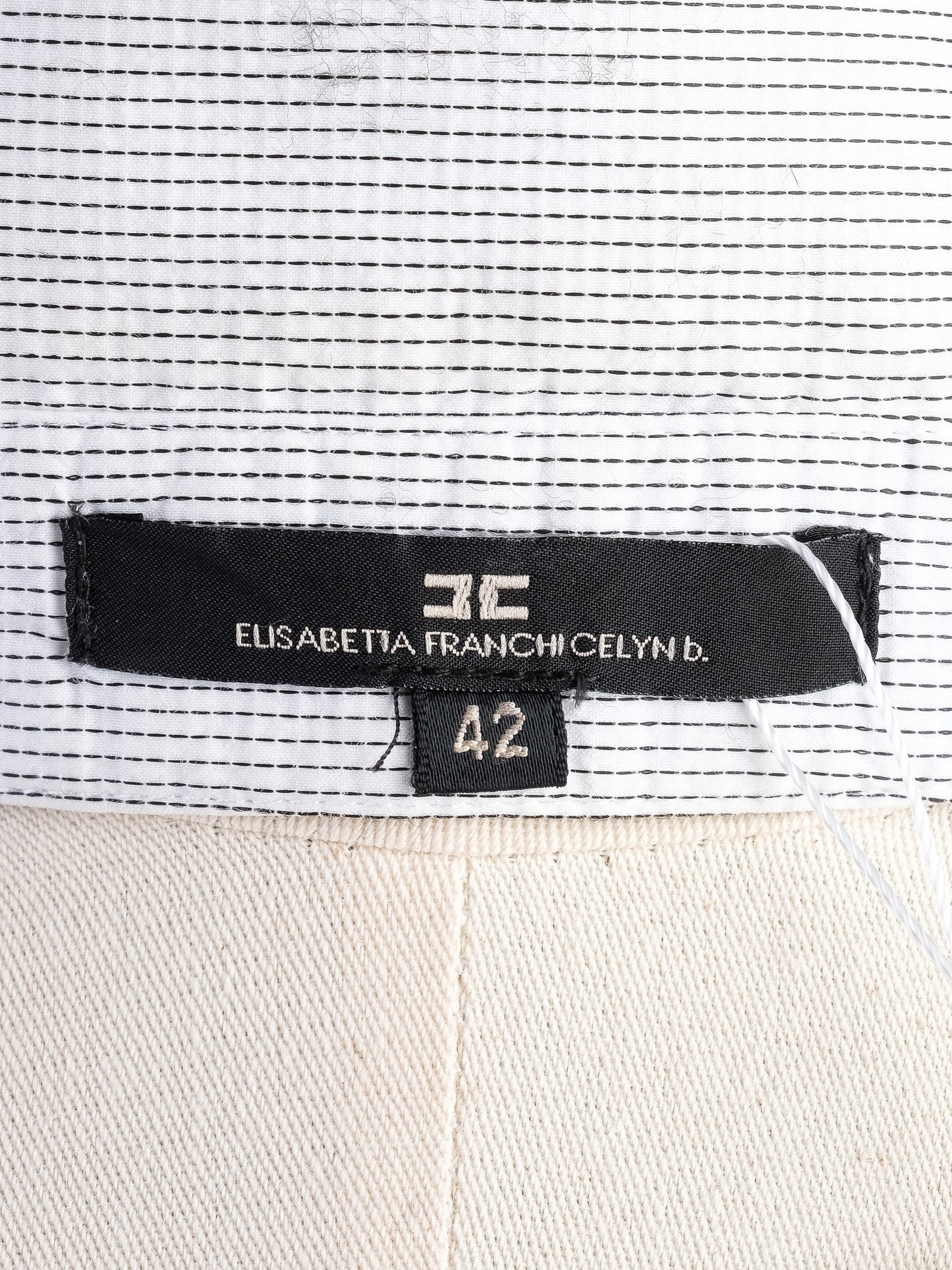 excellent elisabetta franchi white sleeveless blouse size 42