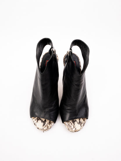 Excellent Ballin Black Leather High-Heeled Peep-Toe Shoes Size 37