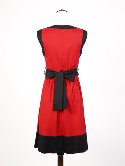 Excellent Prada Red Sleeveless Dress with Black Trim and Accents