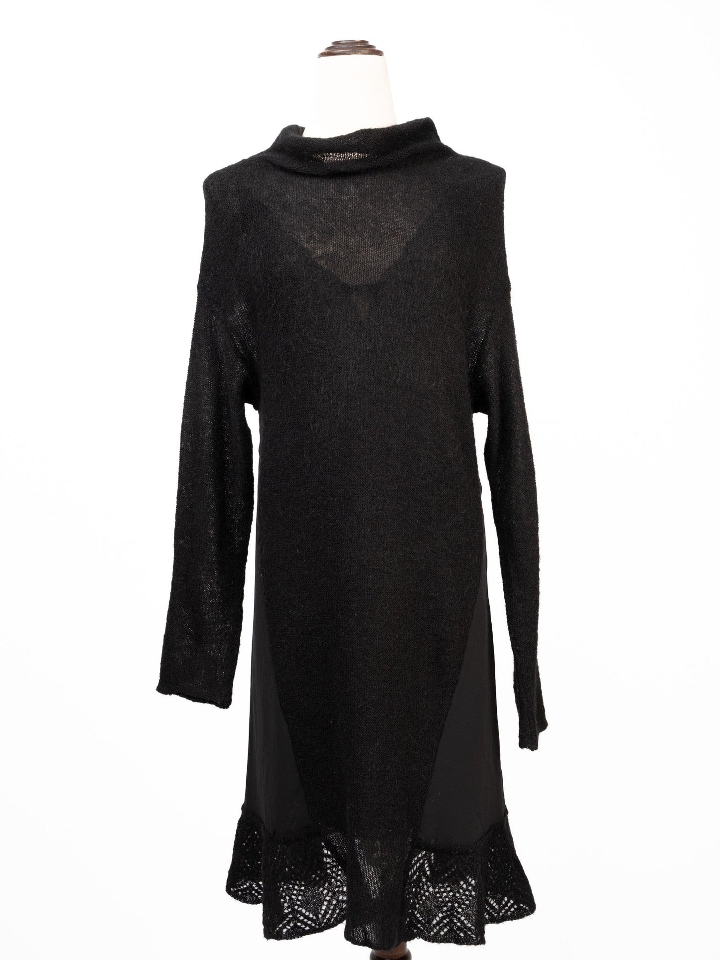 excellent pinko black wool long-sleeved dress with lace detail