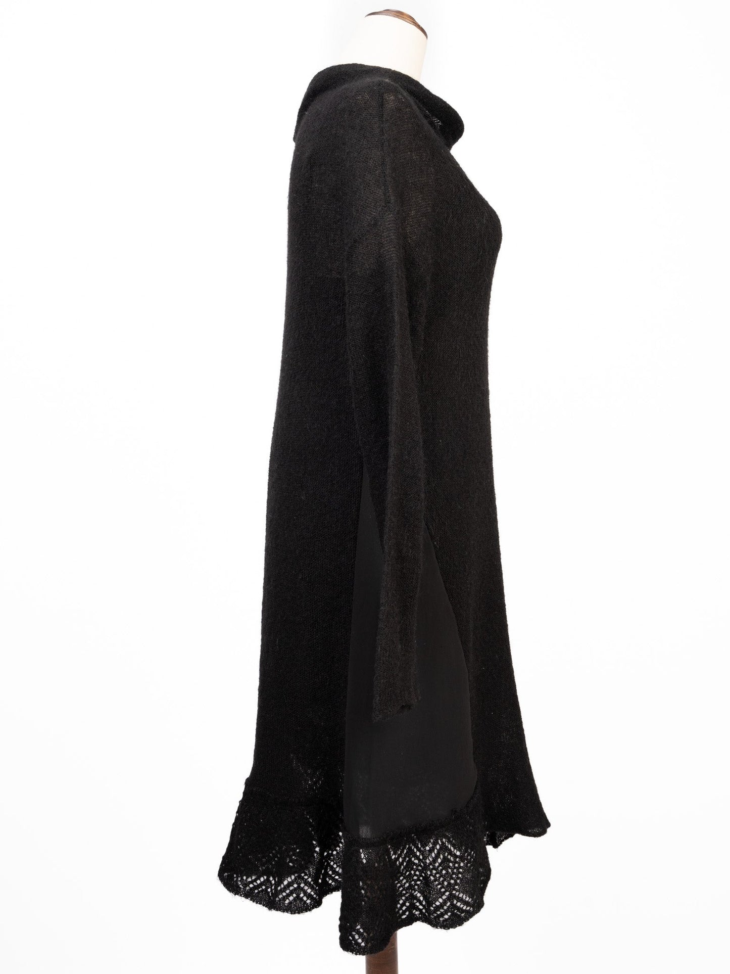 excellent pinko black wool long-sleeved dress with lace detail