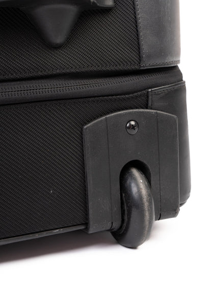 Excellent Zero Halliburton Black Leather Rolling Suitcase