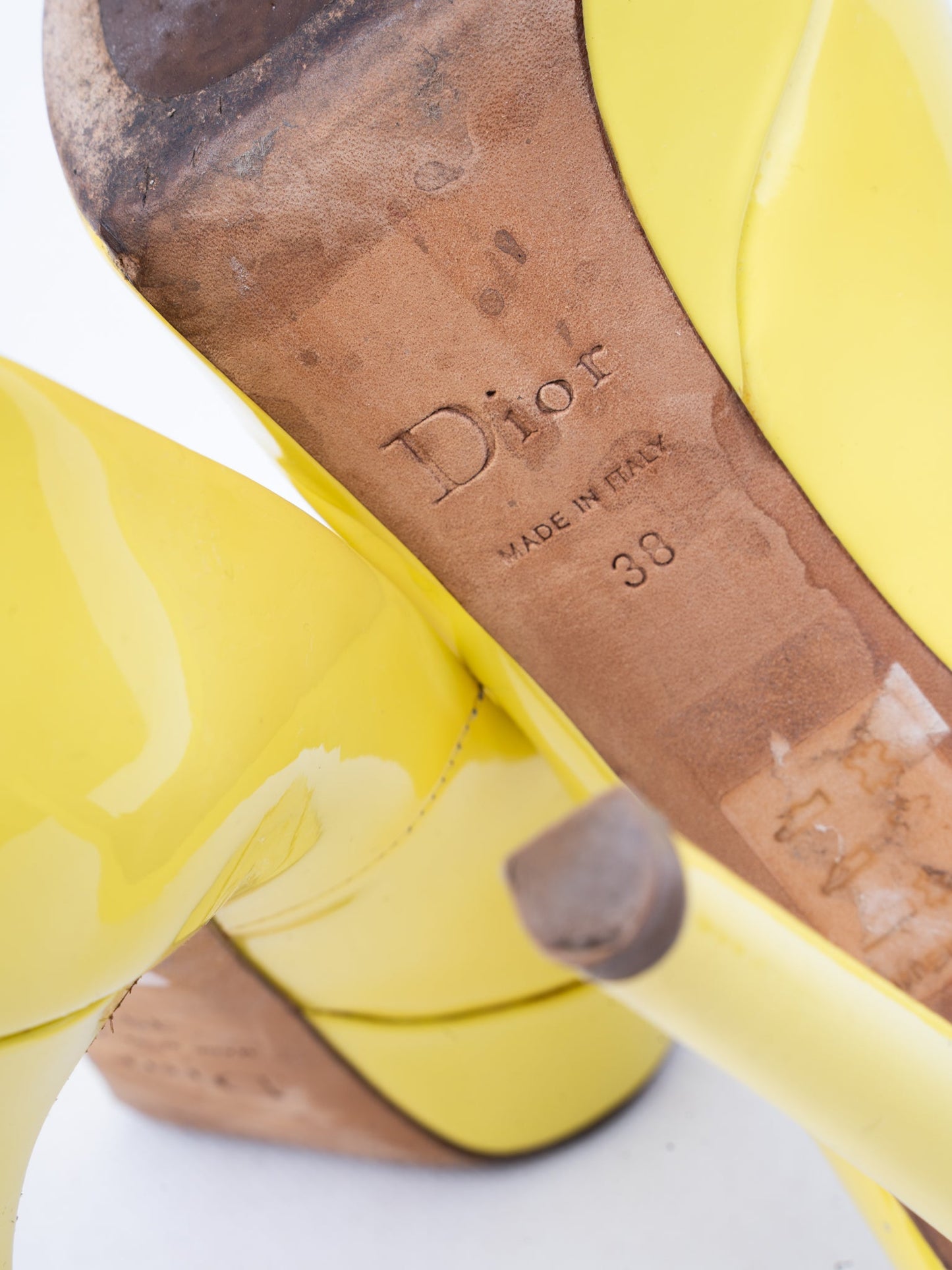 excellent dior yellow leather high heels size 38 with peep-toe