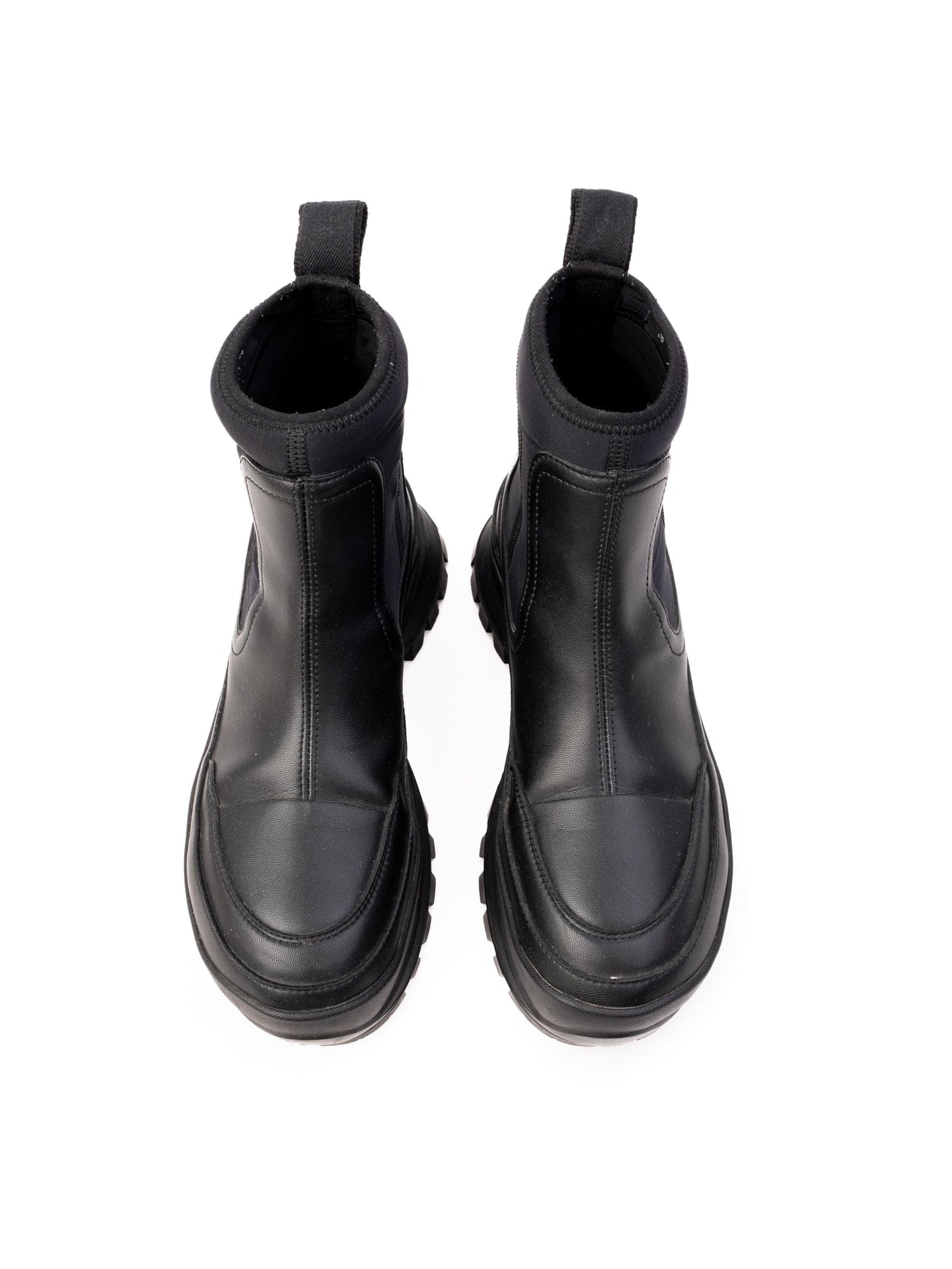 excellent stella mccartney black leather ankle boots size 36
