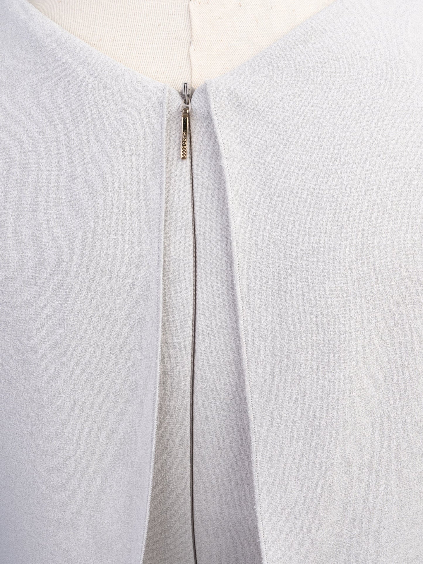 excellent hugo boss gray sleeveless top xxs viscose layered detail