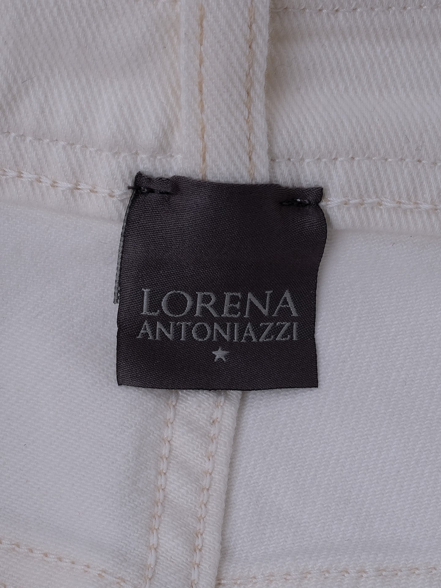 new lorena antoniazzi white pants size m classic design
