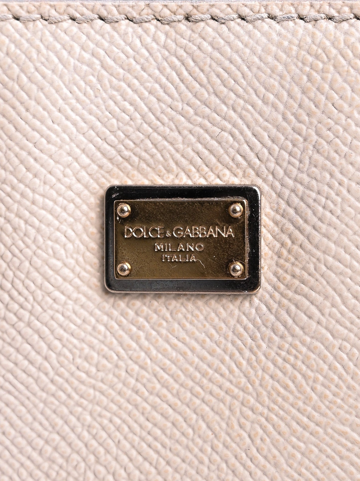 average condition dolce gabbana two-tone leather tote bag