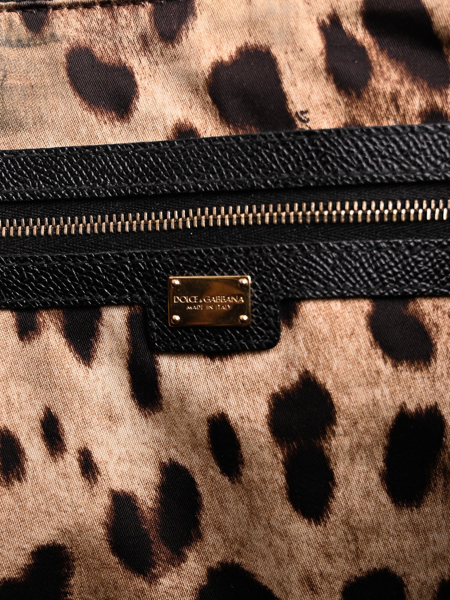 average condition dolce gabbana two-tone leather tote bag