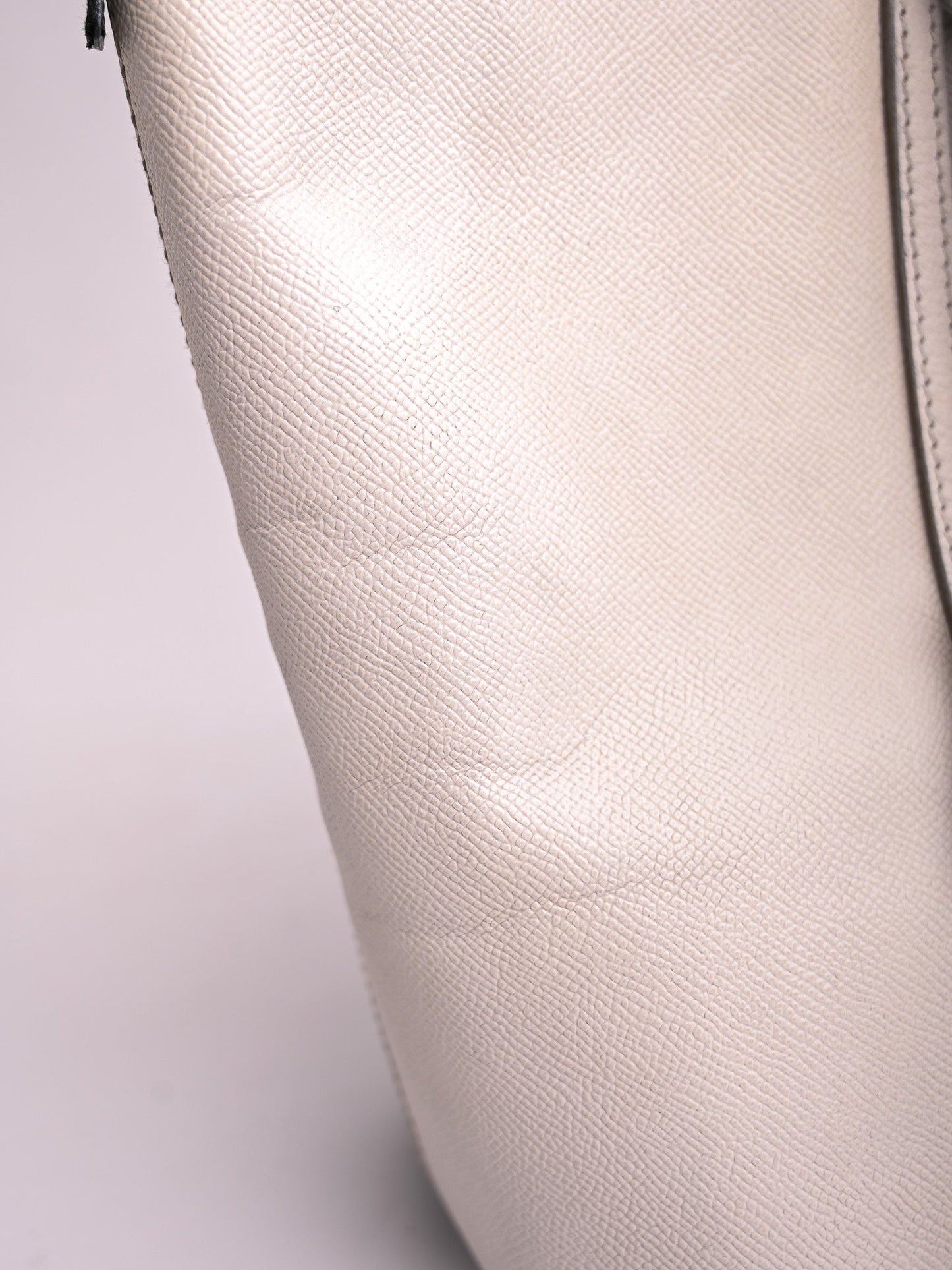 average condition dolce gabbana two-tone leather tote bag