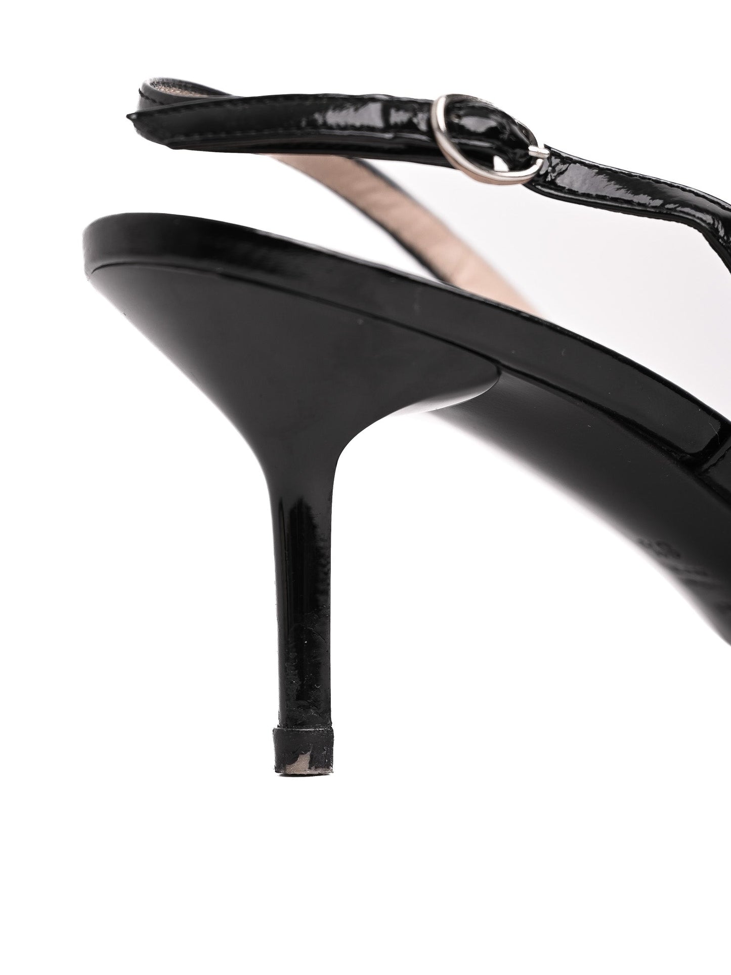 average condition casadei black leather slingback high-heels