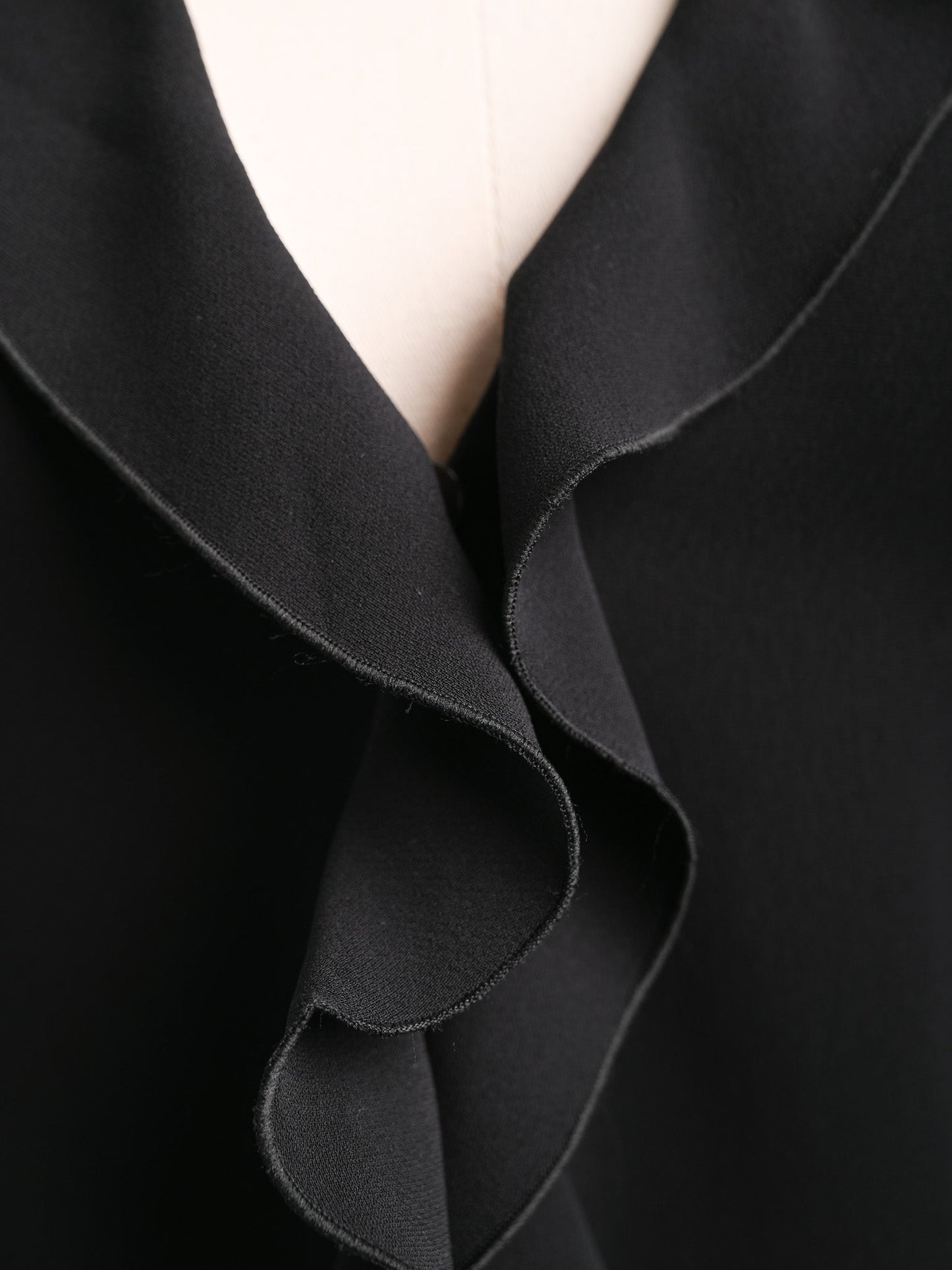 excellent escada black silk blouse xxs with ruffled detail