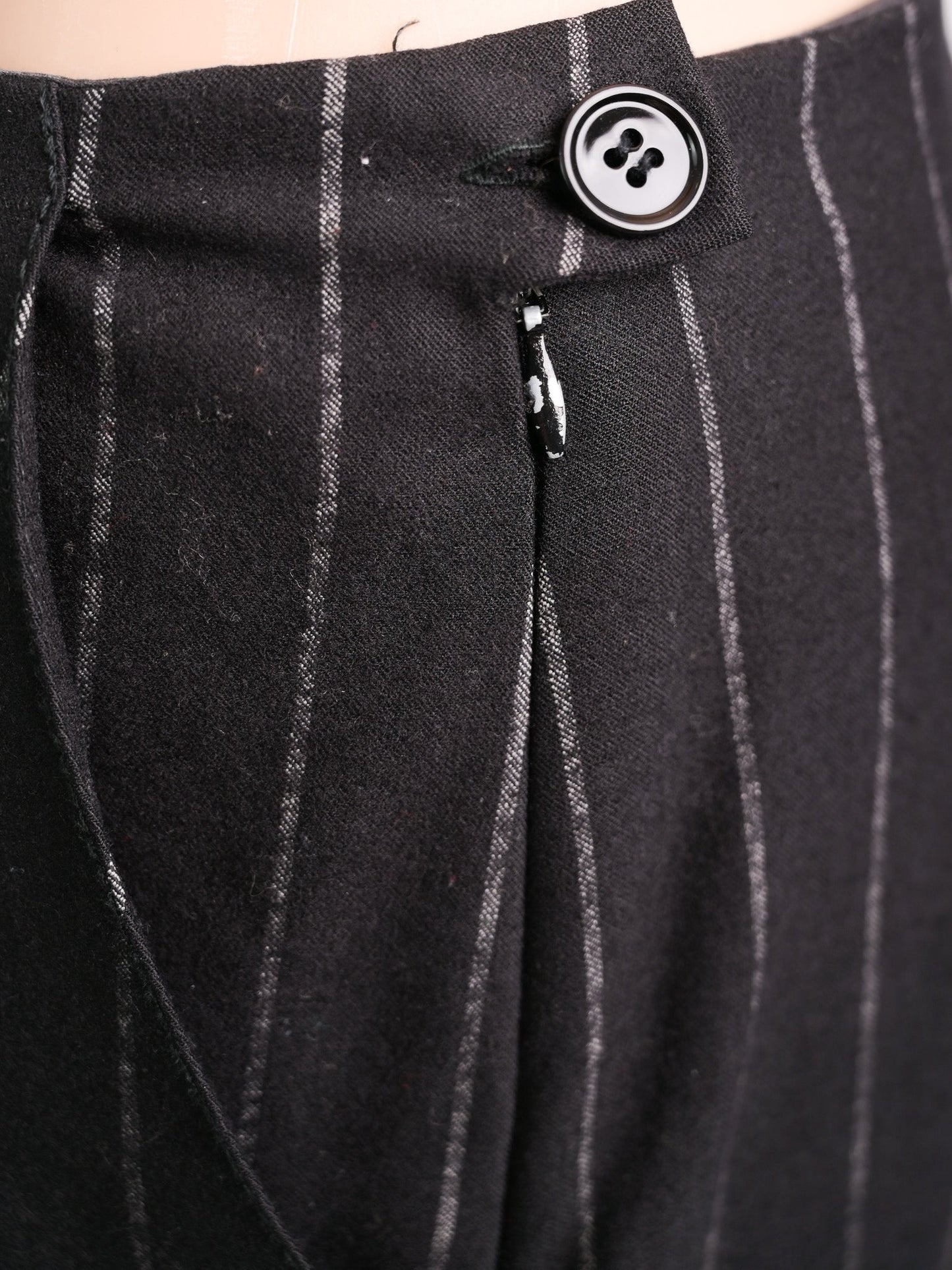 excellent gianfranco ferrè black wool pinstripe pants size s