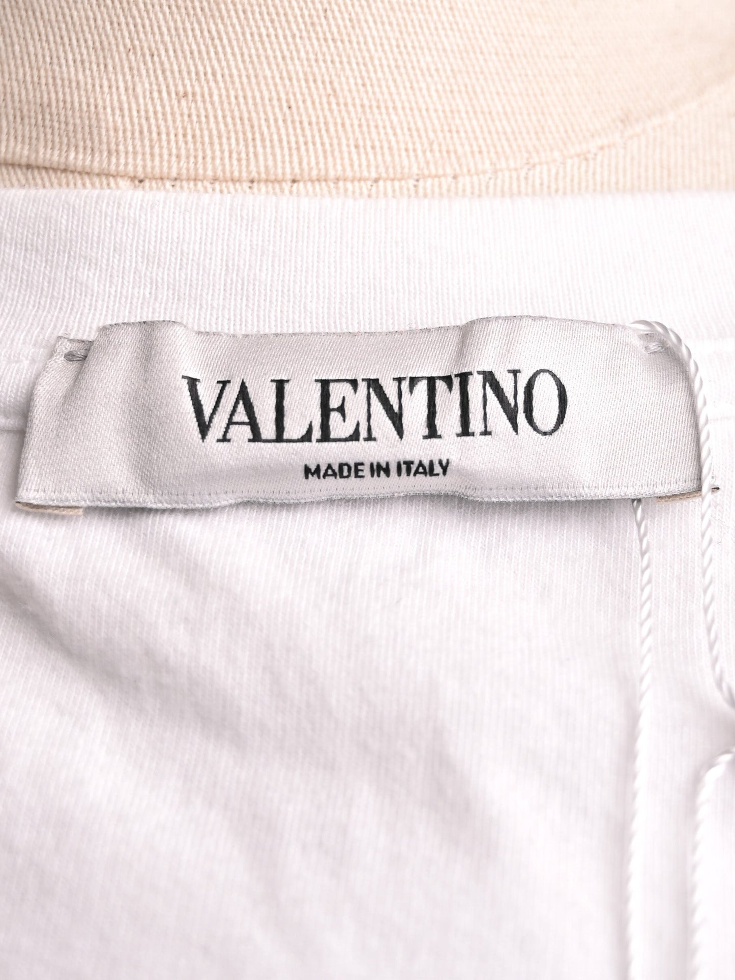 average valentino white cotton t-shirt size s with gold vltn design