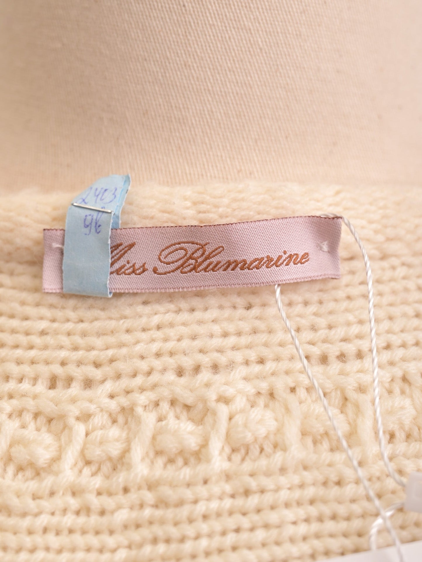 excellent miss blumarine white wool cardigan size m