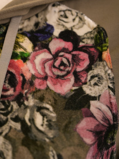 Excellent VDP Women’s XS Floral Hooded Jacket & Pants Set Combined Color